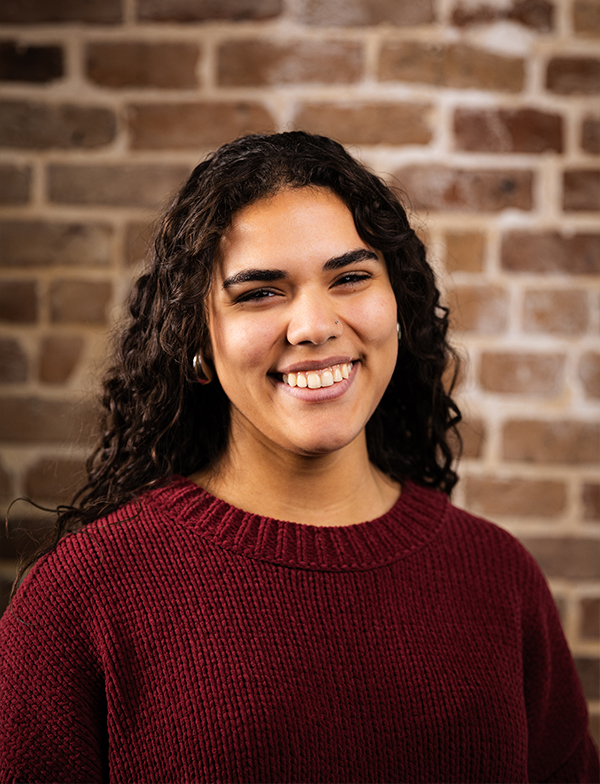 Gabriella-Silva,-Executive-Assistant