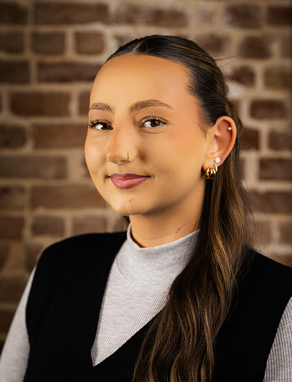 Grace-Long,-Receptionist