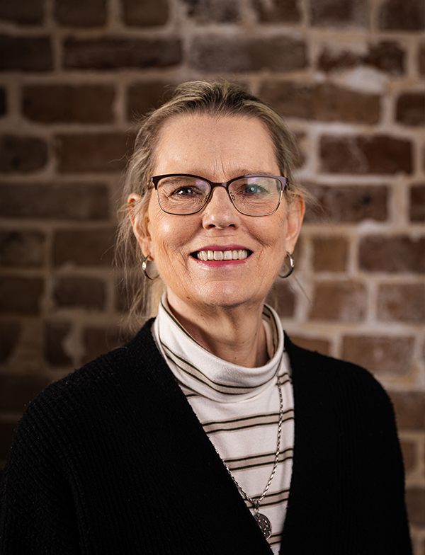 Kim-Givens,-Bookkeeper